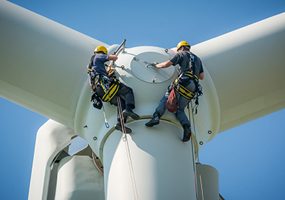 Rope access specialist windenergie